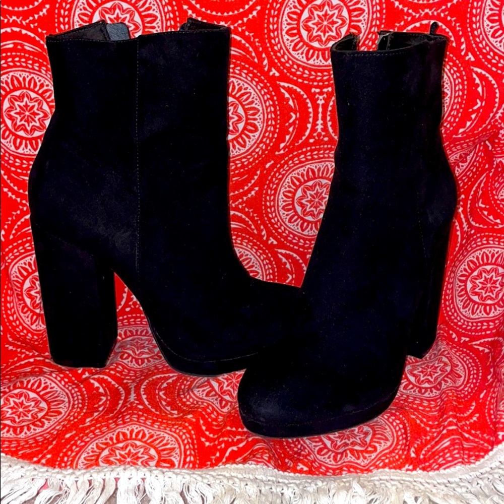 Black zip up boot heels